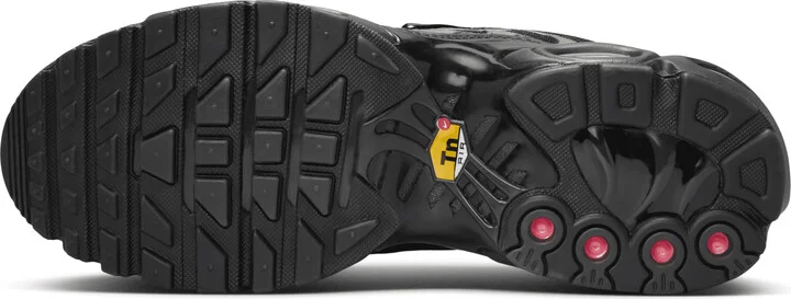 Nike Women's Air Max Plus SE Shoes in Black | HJ9743-001 - Image 2