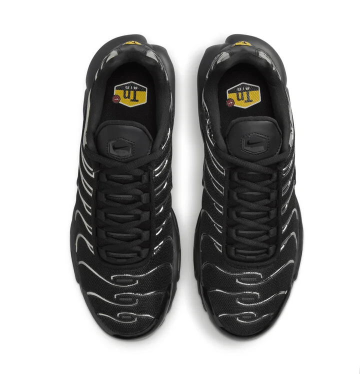 Nike Women's Air Max Plus SE Shoes in Black | HJ9743-001 - Image 4