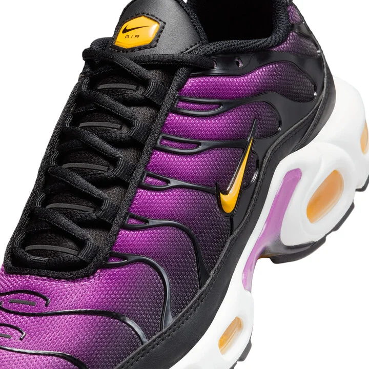 Nike Women's Air Max Plus Shoes in Black | DZ3670-005 - Image 7