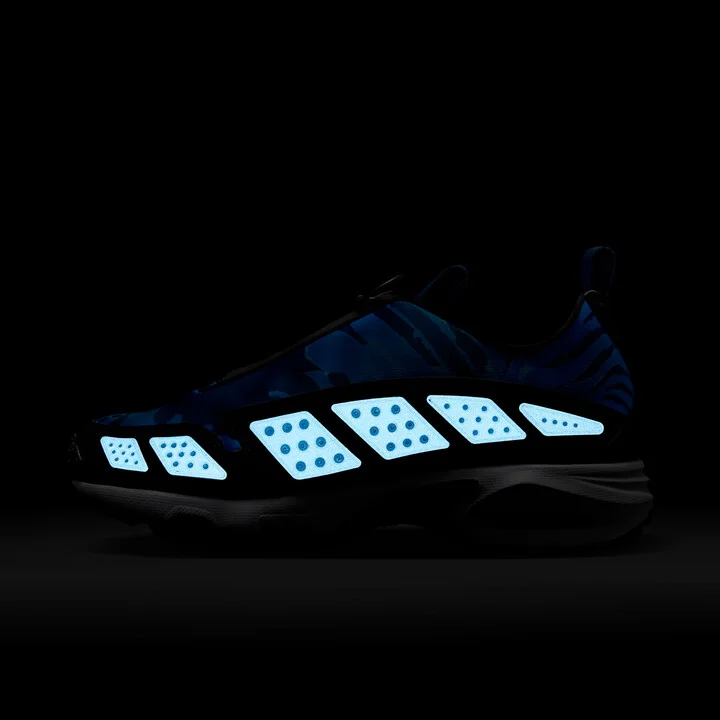 Nike Women's Air Max SNDR Camo Shoes in Blue | IB6863-400 - Image 11