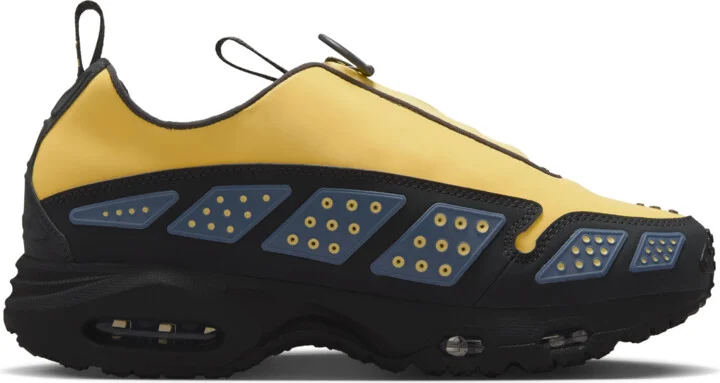 Nike Women's Air Max SNDR Shoes in Yellow | HF1199-700 - Image 3