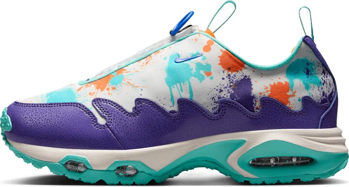 Nike Women's Air Max SNDR x Doernbecher Freestyle "Quin" Shoes in Multicolor | IB6068-920