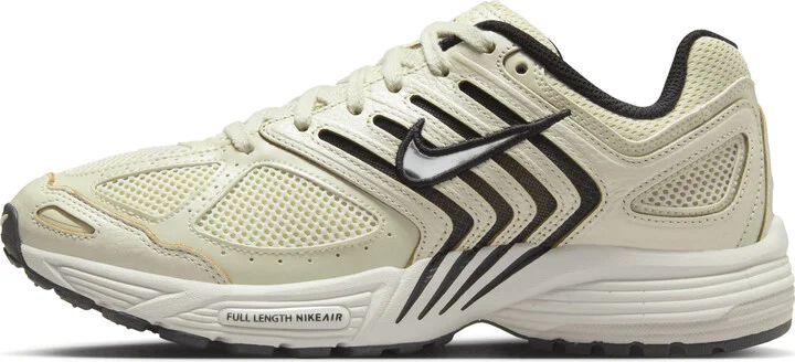 Nike Women's Air Pegasus 2005 Shoes in Green | FQ3571-001