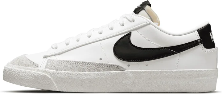 Nike Women's Blazer Low '77 Shoes in White | DC4769-102
