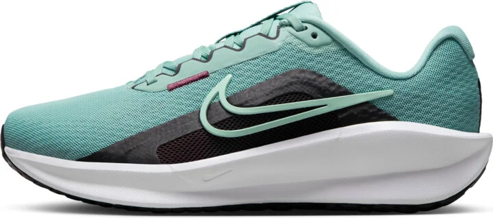 Nike Women's Downshifter 13 Road Running Shoes (Extra Wide) in Green | FZ3088-003