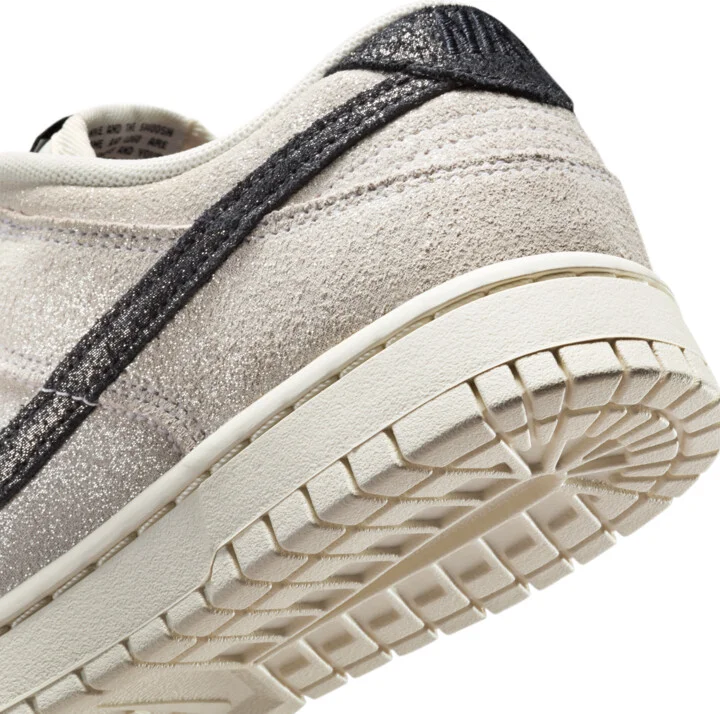 Nike Women's Dunk Low SE Shoes in White | HQ3502-100 - Image 8