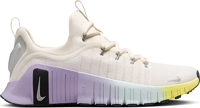 Nike Women's Free Metcon 6 Sneakers