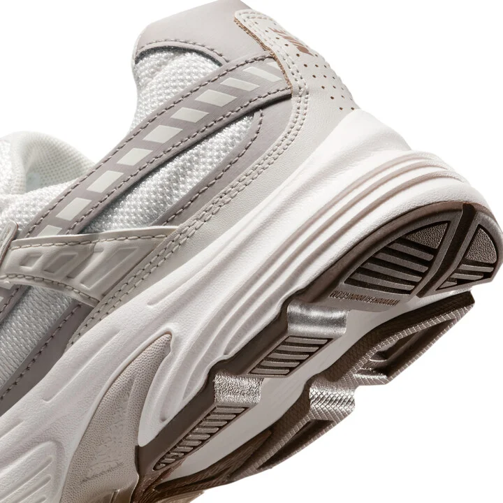 Nike Women's Initiator Shoes in Grey | IB4339-001 - Image 8
