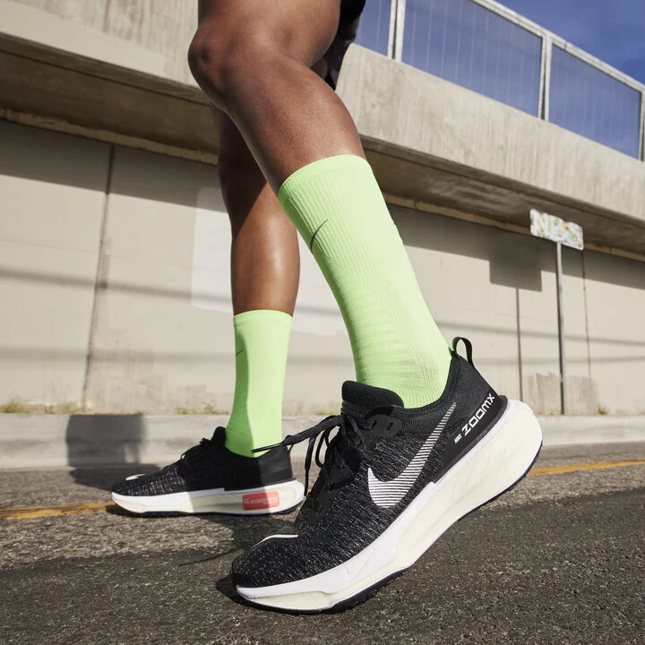 Nike Women's Invincible 3 Road Running Shoes in Black | DR2660-001 - Image 11