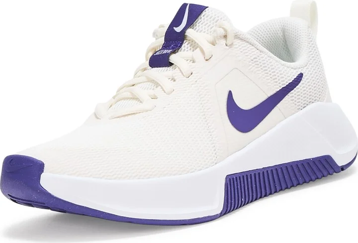 Nike Women's MC Trainer 3 Sneaker