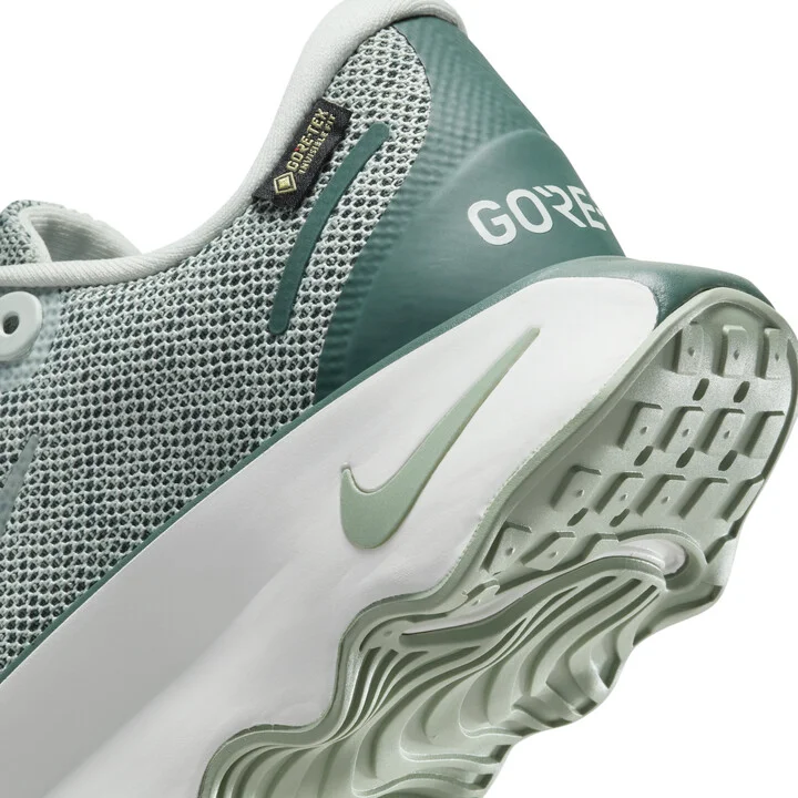 Nike Women's Motiva GORE-TEX Waterproof Walking Shoes in Grey | HM0355-002 - Image 8