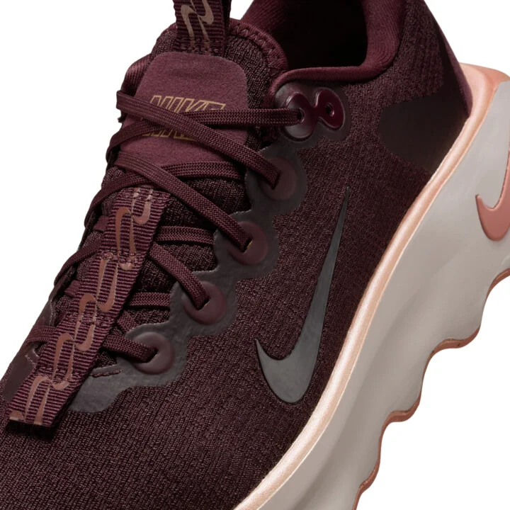 Nike Women's Motiva Walking Shoes in Red | DV1238-604 - Image 7