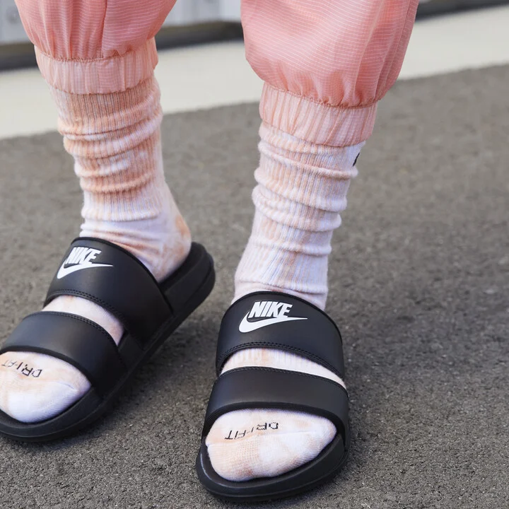 Nike Women's Offcourt Duo Slides in Black | DC0496-001 - Image 3