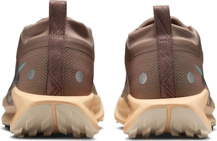 Nike Women's Pegasus Trail 5 GORE-TEX Waterproof Trail Running Shoes in Brown | FQ0912-200 - Image 6