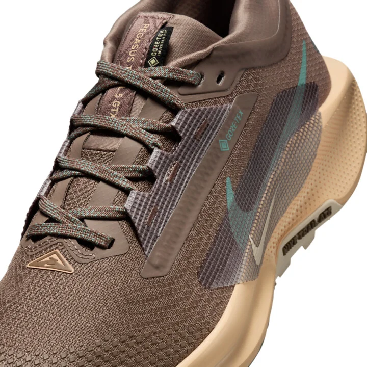 Nike Women's Pegasus Trail 5 GORE-TEX Waterproof Trail Running Shoes in Brown | FQ0912-200 - Image 7