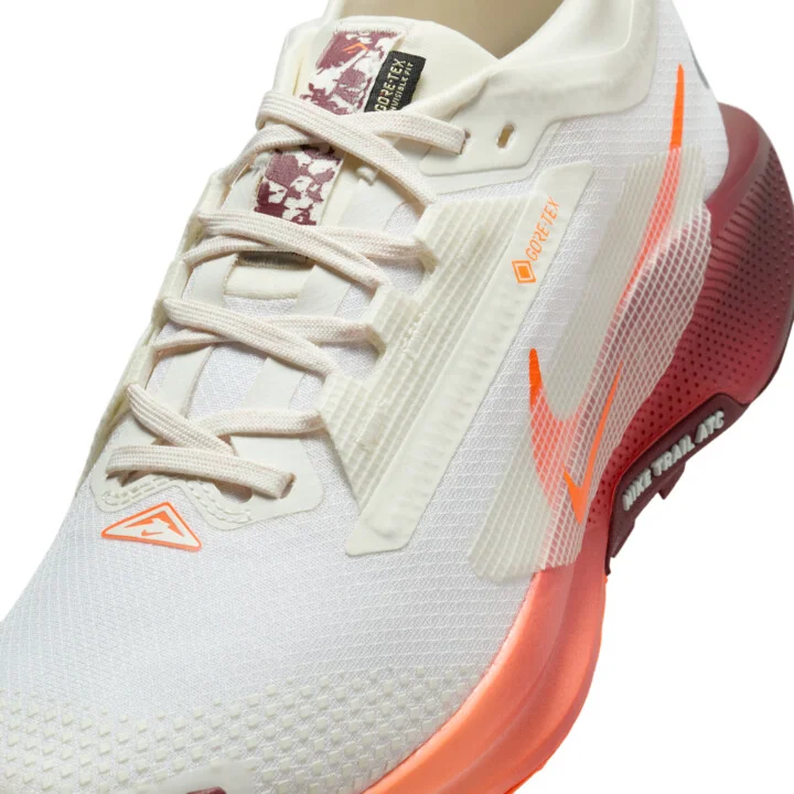 Nike Women's Pegasus Trail 5 GORE-TEX Waterproof Trail Running Shoes in White | FQ0912-104 - Image 7