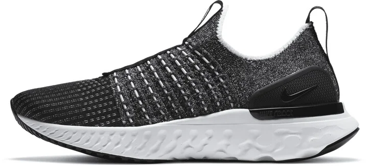 Nike Women's Phantom Run 2 Road Running Shoes in Black | CJ0280-002