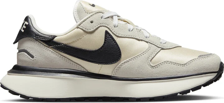 Nike Women's Phoenix Waffle Shoes in White | FD2196-100 - Image 4