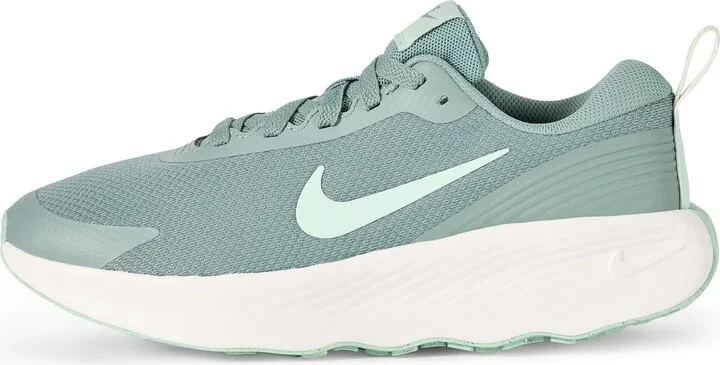 Nike Women's Promina Sneaker