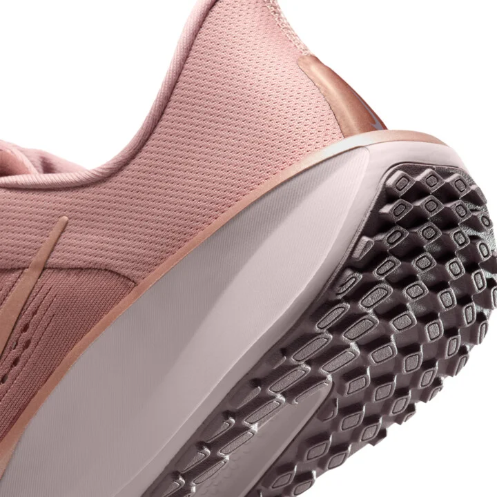 Nike Women's Quest 6 Road Running Shoes in Pink | IH6231-601 - Image 8