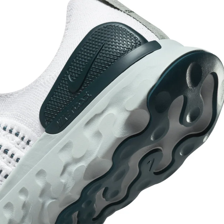 Nike Women's React Phantom Run Flyknit 2 Road Running Shoes in Grey | DO6698-001 - Image 8