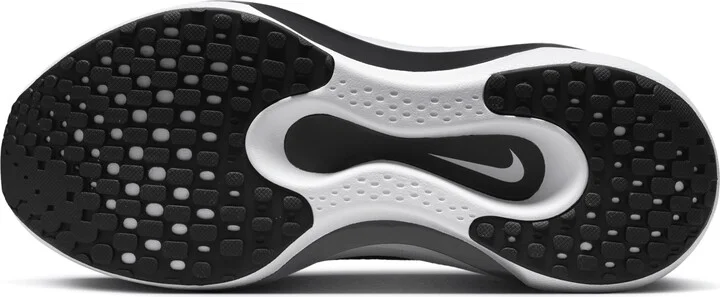 Nike Women's Reina EasyOn Shoes in Black | FN0345-001 - Image 2
