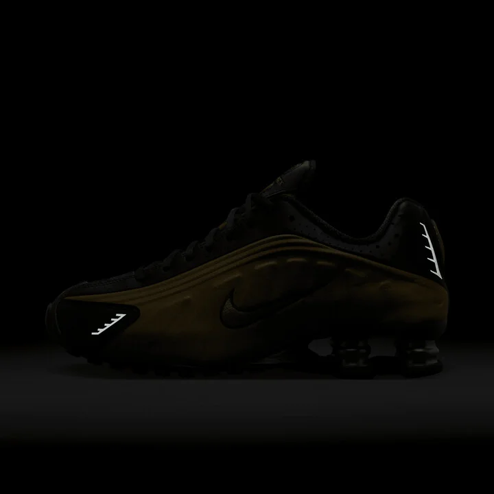 Nike Women's Shox R4 Shoes in Black | AR3565-005 - Image 11