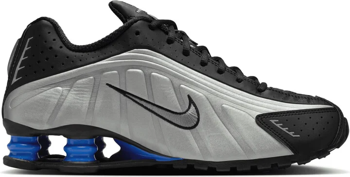 Nike Women's Shox R4 Shoes in Black | AR3565-006 - Image 3