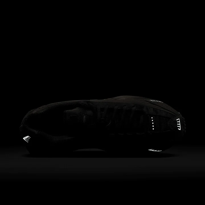 Nike Women's Shox R4 Shoes in Black | AR3565-007 - Image 9