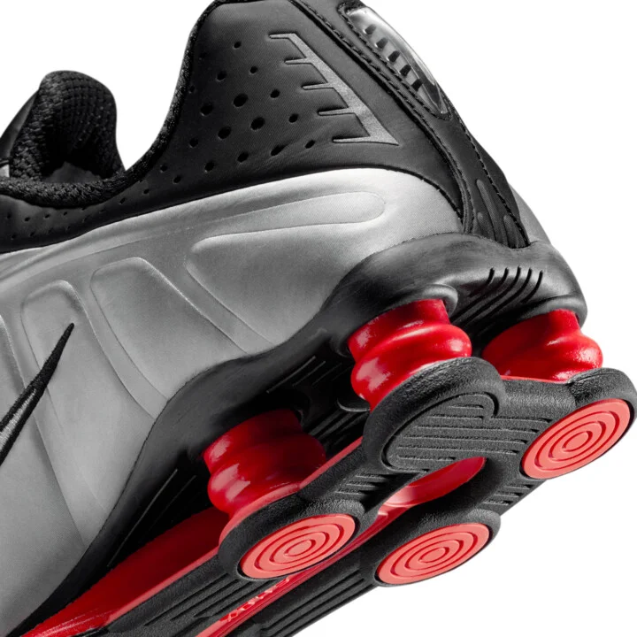 Nike Women's Shox R4 Shoes in Black | AR3565-011 - Image 8