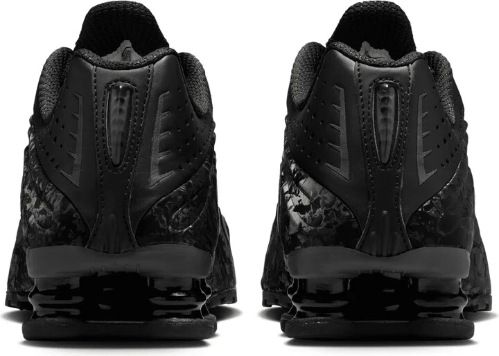 Nike Women's Shox R4 Shoes in Black | HV0934-002 - Image 6