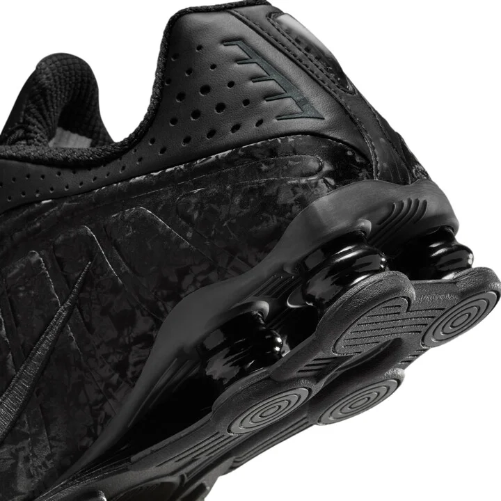 Nike Women's Shox R4 Shoes in Black | HV0934-002 - Image 8