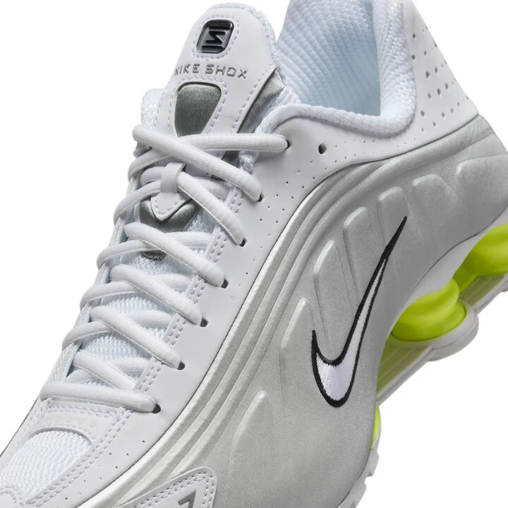 Nike Women's Shox R4 Shoes in White | AR3565-102 - Image 7