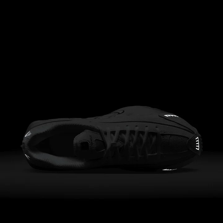 Nike Women's Shox R4 Shoes in White | AR3565-102 - Image 9