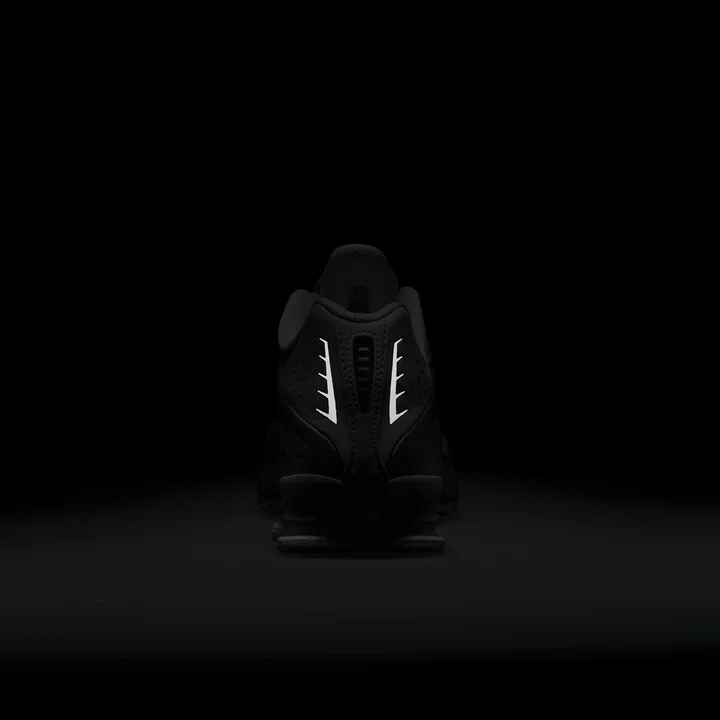 Nike Women's Shox R4 Shoes in White | AR3565-102 - Image 10