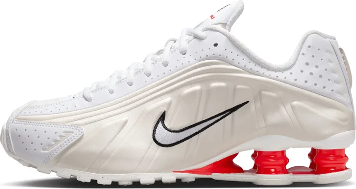 Nike Women's Shox R4 Shoes in White | AR3565-103