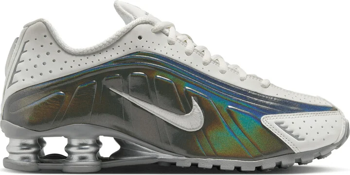 Nike Women's Shox R4 Shoes in White | IB7703-100 - Image 3