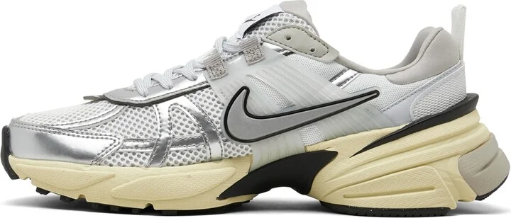 Nike Women's V2K Run Running Sneakers from Finish Line - Image 8