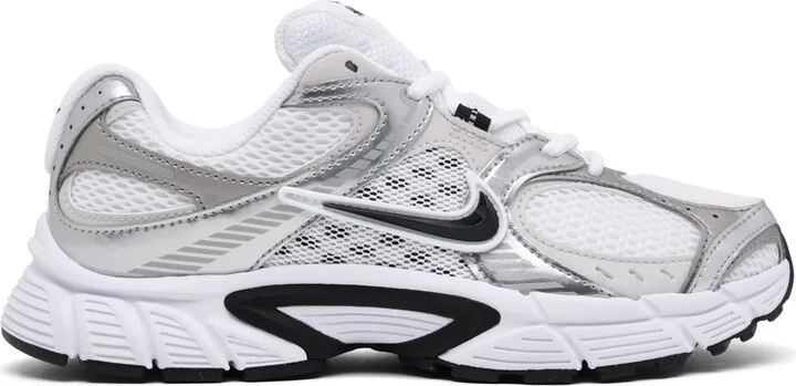 Nike Women's V5 Rnr Casual Sneakers from Finish Line - White, Black - Image 2