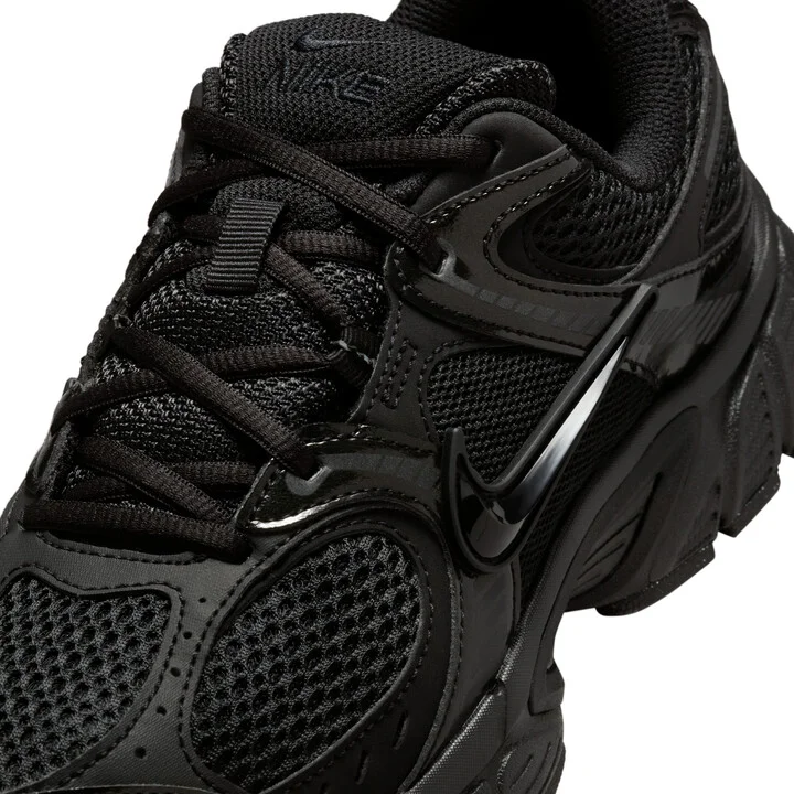 Nike Women's V5 RNR Shoes in Black | HQ7901-001 - Image 7