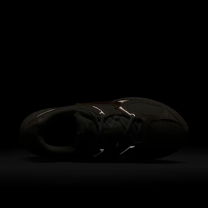 Nike Women's V5 RNR Shoes in Brown | IH5088-001 - Image 9