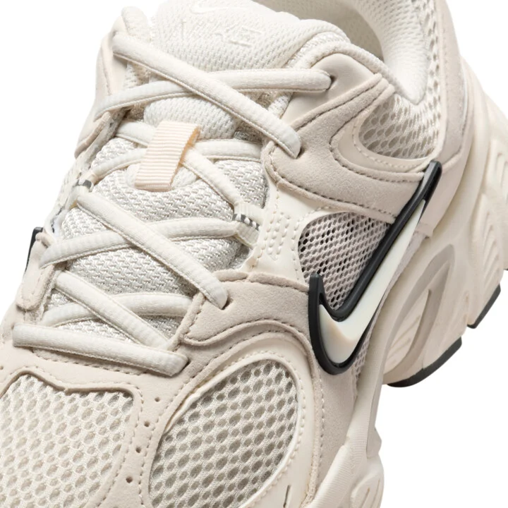 Nike Women's V5 RNR Shoes in Brown | II6294-100 - Image 7