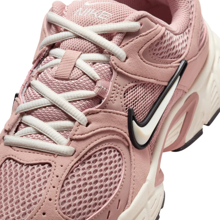 Nike Women's V5 RNR Shoes in Pink | II6294-600 - Image 7