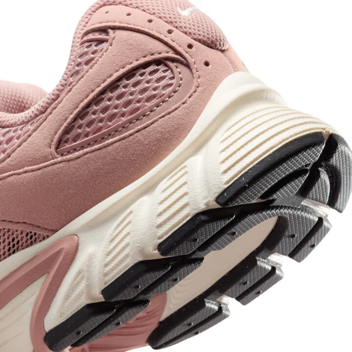 Nike Women's V5 RNR Shoes in Pink | II6294-600 - Image 8