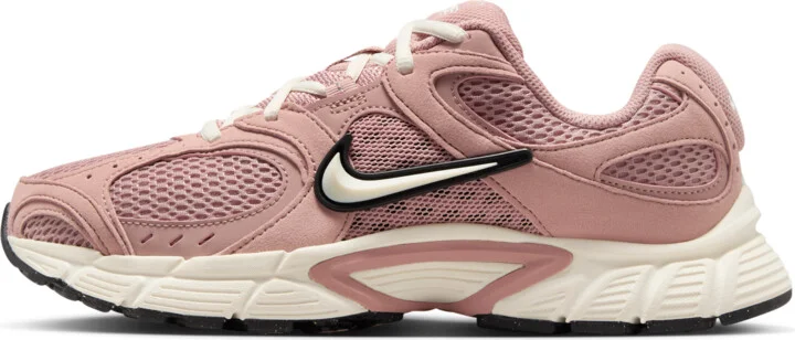 Nike Women's V5 RNR Shoes in Pink | II6294-600