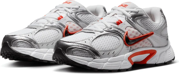 Nike Women's V5 RNR Shoes in White | HQ7901-100 - Image 5