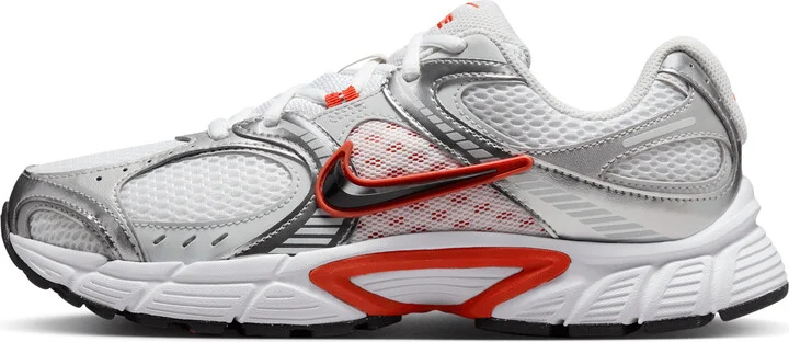 Nike Women's V5 RNR Shoes in White | HQ7901-100
