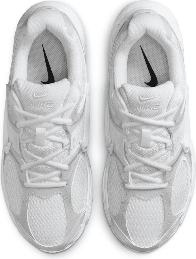 Nike Women's V5 RNR Shoes in White | HQ7901-101 - Image 4