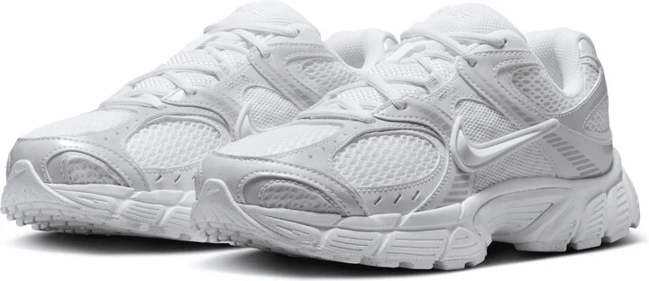 Nike Women's V5 RNR Shoes in White | HQ7901-101 - Image 5