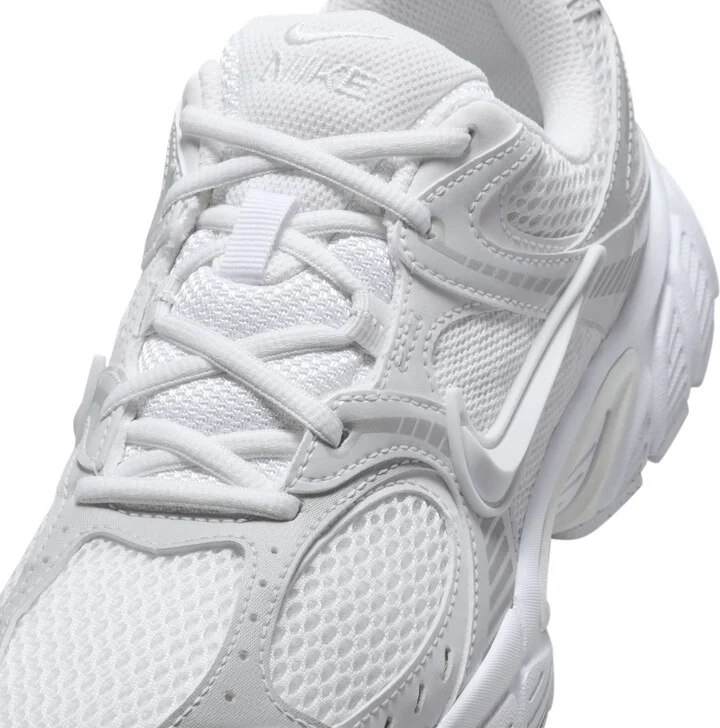 Nike Women's V5 RNR Shoes in White | HQ7901-101 - Image 7